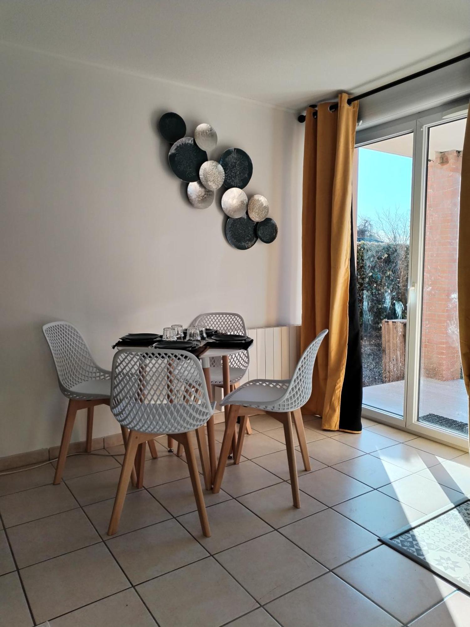 T2 Spacieux Tres Bien Place Gagnac-sur-Garonne Kültér fotó
